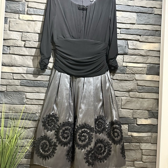 SL Fashions Black and Silver Dress - Picture 1 of 6